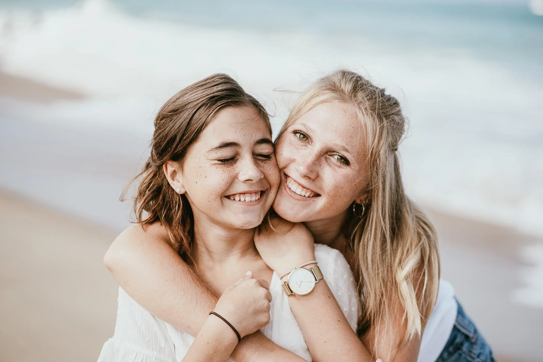 photographie lifestyle en famille sur les plages de capbreton et d'Hossegor dans les Landes