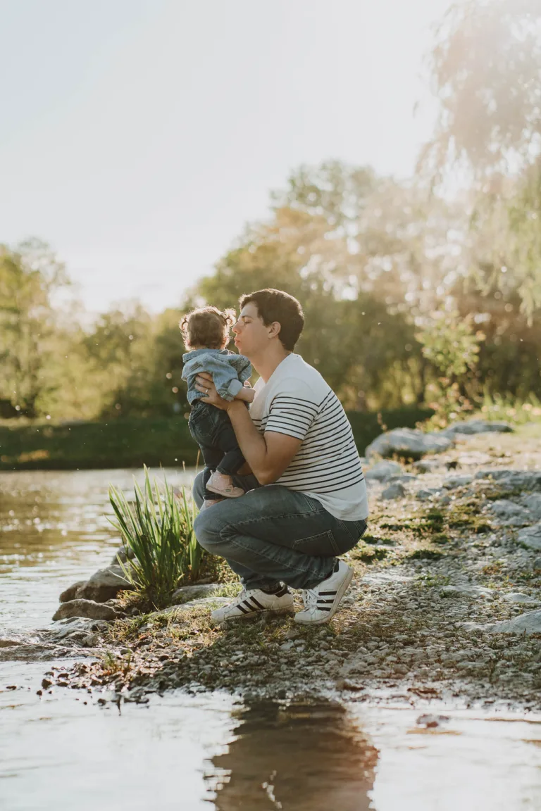 photos naturelles de famille en forêt à Soustons lac